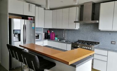 Casa en VENTA… Valle de Bravo Carr. Toluca–Valle de Bravo Km 68, La Granja