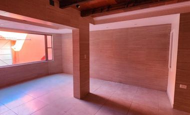 Casa Céntrica de 3 Pisos, Colonia Real de Minas, Pachuca, Hidalgo.