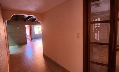 Casa Céntrica de 3 Pisos, Colonia Real de Minas, Pachuca, Hidalgo.