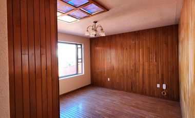 Casa Céntrica de 3 Pisos, Colonia Real de Minas, Pachuca, Hidalgo.