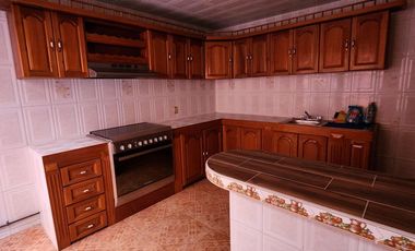 Casa Céntrica de 3 Pisos, Colonia Real de Minas, Pachuca, Hidalgo.