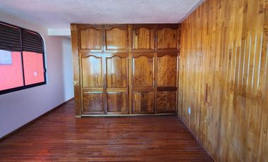 Casa Céntrica de 3 Pisos, Colonia Real de Minas, Pachuca, Hidalgo.