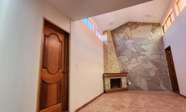 Casa Céntrica de 3 Pisos, Colonia Real de Minas, Pachuca, Hidalgo.