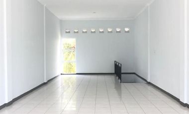 Shophouses in Pangandaran near public facilities can see the sunset and sunrise in this one location