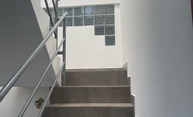 Santa Elena, Se Renta Edificio de 4 departamentos y 2 locales