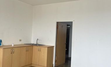 Santa Elena, Se Renta Edificio de 4 departamentos y 2 locales