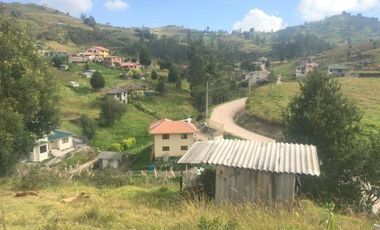 Terreno en venta 4.250m2 entre Zhucay y Tarqui, sur de Cuenca $47.000dlrs.