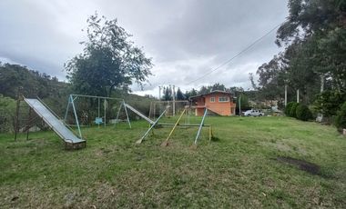 QUINTA CON PISCINA EN VENTA, DE UNA HECTAREA DE TERRENO, Sector: Guarangos Grande, Azogues