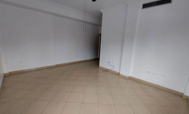 Samborondón, Vendo Hermosa Casa de Grandes Dimensiones 4 Dorm con Piscina