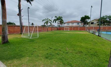 Samborondón, Vendo Hermosa Casa de Grandes Dimensiones 4 Dorm con Piscina