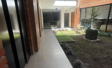 ESTRATÉGICA INVERSIÓN. MINI SUITE POR ESTRENAR EN VENTA, SECTOR SAN ROQUE, CENTRO HISTORICO CUENCA