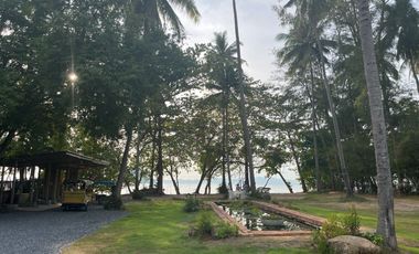 Unique Thai style, Beach front 2-bedroom house with island view for rent in Khaothong, Krabi
