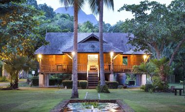 Unique Thai style, Beach front 2-bedroom house with island view for rent in Khaothong, Krabi
