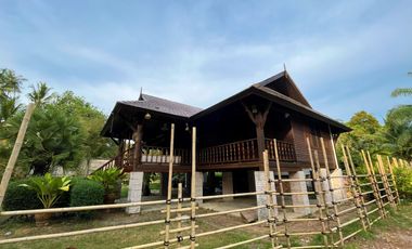 Unique Thai style, Beach front 2-bedroom house with island view for rent in Khaothong, Krabi