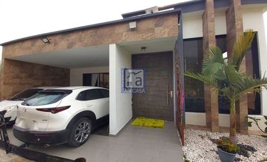 VENTA CASA CAMPESTRE ESPECTACULAR VISTA