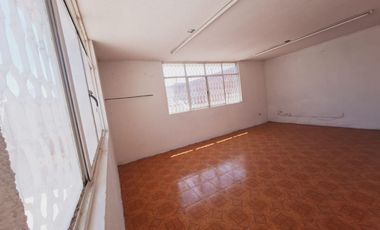 Casa Para Oficinas Cerca Del Paseo De Los Gigantes y De Autopista México - Puebla.
