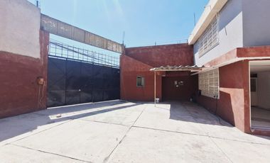 Casa Para Oficinas Cerca Del Paseo De Los Gigantes y De Autopista México - Puebla.
