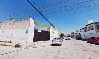 Casa Para Oficinas Cerca Del Paseo De Los Gigantes y De Autopista México - Puebla.