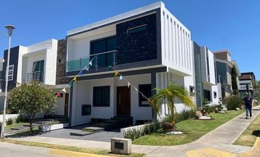 Casa nueva en venta en La Cima de Zapopan de 4 recs