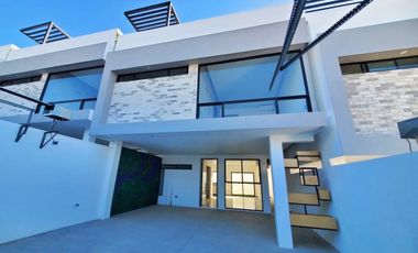 Casa nueva en venta en Playas de Tijuana