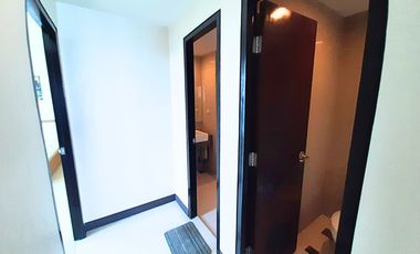 2BR Condo for Sale with Top Floor Ocean View 8 Newtown Boulevard Mactan Cebu
