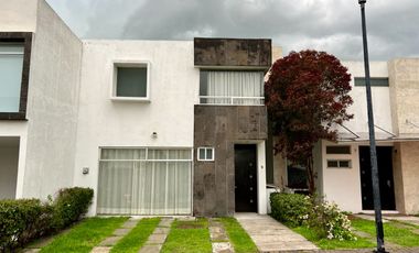 CASA EN RENTA EN PARQUE SANTO DOMINGO LOMAS DE ANGELÓPOLIS ZONA AZUL