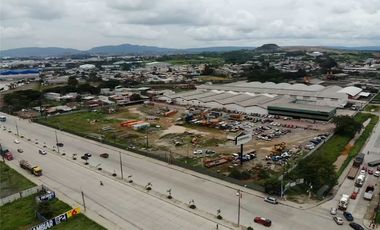 Terreno Industrial En Via A Daule Al Pie De La Via