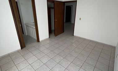 CASA en  Renta   habitacional Ladrón de Guevara  Guadalajar