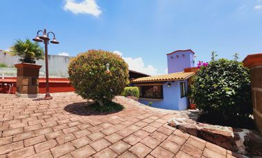 Enorme CASA SOFÍA. Se renta por noche con alberca calefacción enorme jardín vistas panorámicas para FIN DE SEMANA en FRACC RANCHO SAN DIEGO EN IXTAPAN