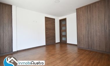 Venta de Casa Moderna Av Paseo de los Cañaris