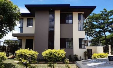3BR House & Lot For Sale in Parkway Settings Nuvali