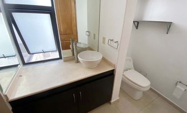 Excelente Dpto. con amplia terraza, acceso a La Herradura