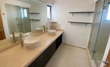 Excelente Dpto. con amplia terraza, acceso a La Herradura