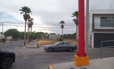 Unico terreno en esquina y en renta, zona San Telmo