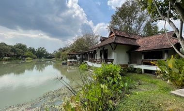 Lakefront 3 Bedroom Lanna Style House in Lamphun