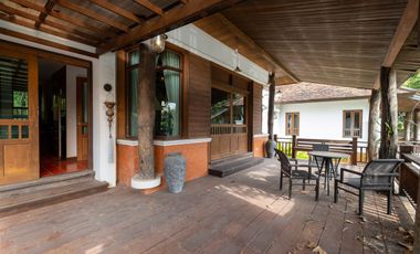 Lakefront 3 Bedroom Lanna Style House in Lamphun
