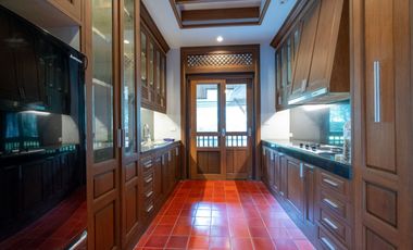 Lakefront 3 Bedroom Lanna Style House in Lamphun