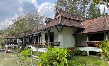 Lakefront 3 Bedroom Lanna Style House in Lamphun