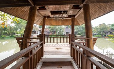 Lakefront 3 Bedroom Lanna Style House in Lamphun