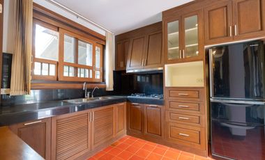 Lakefront 3 Bedroom Lanna Style House in Lamphun
