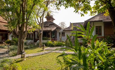 Lakefront 3 Bedroom Lanna Style House in Lamphun