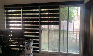 Excelente casa amplia con jardines y alberca