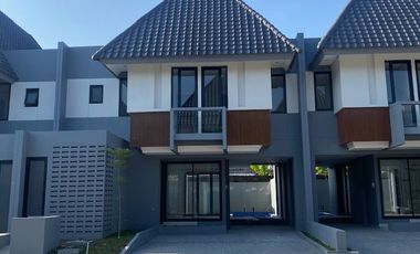 Luxury House with Private Pool in Jogja