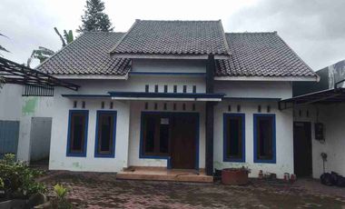 Ruko Ruang Usaha 2 Lantai Tanah Luas Di Ringroad Selatan Bugisan