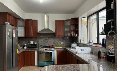 Venta de casa en Biblos Samborondón