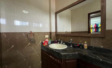 Venta de casa en Biblos Samborondón