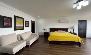 Venta de casa en Biblos Samborondón