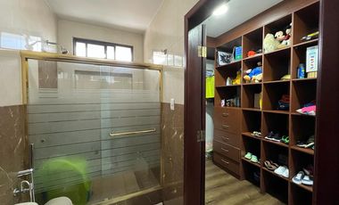 Venta de casa en Biblos Samborondón