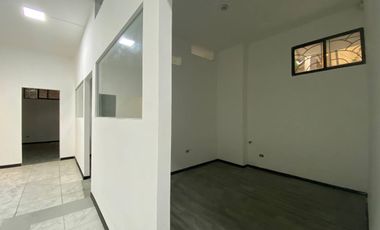local comercial de 200 m2 en kennedy Norte atras del SRI