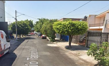 Oportunidad de Remate Bancario en Calle Río Tapachula, Colonia Lomas de San Pedro, Municipio Guadalajara, Estado de Jalisco-Casa Adjudicada